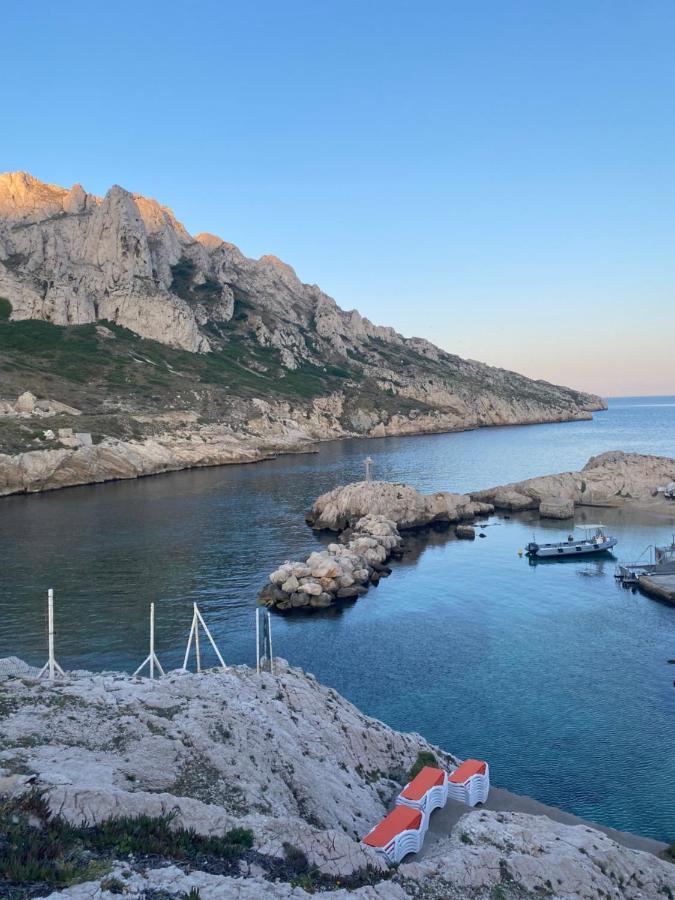 La Flibuste Des Goudes: Calanques Seaside Retreat With Gardens Marseille