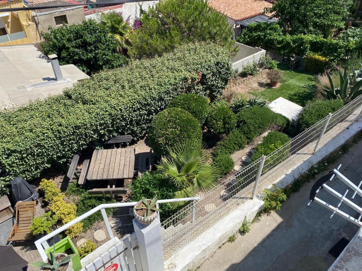La Flibuste Des Goudes: Calanques Seaside Retreat With Gardens *